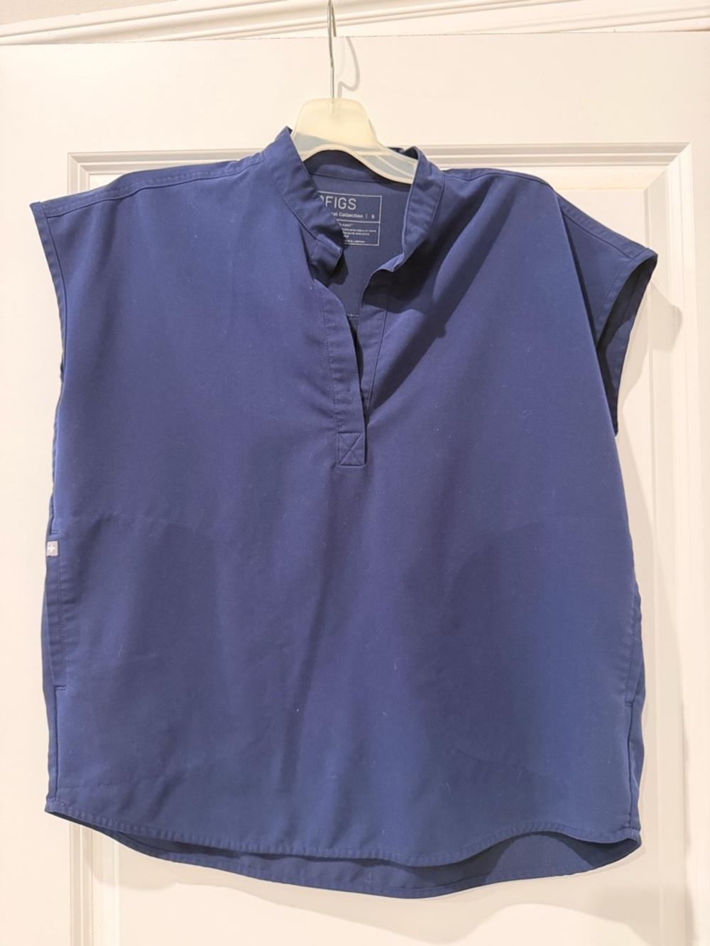 Figs navy blue Rafaela top